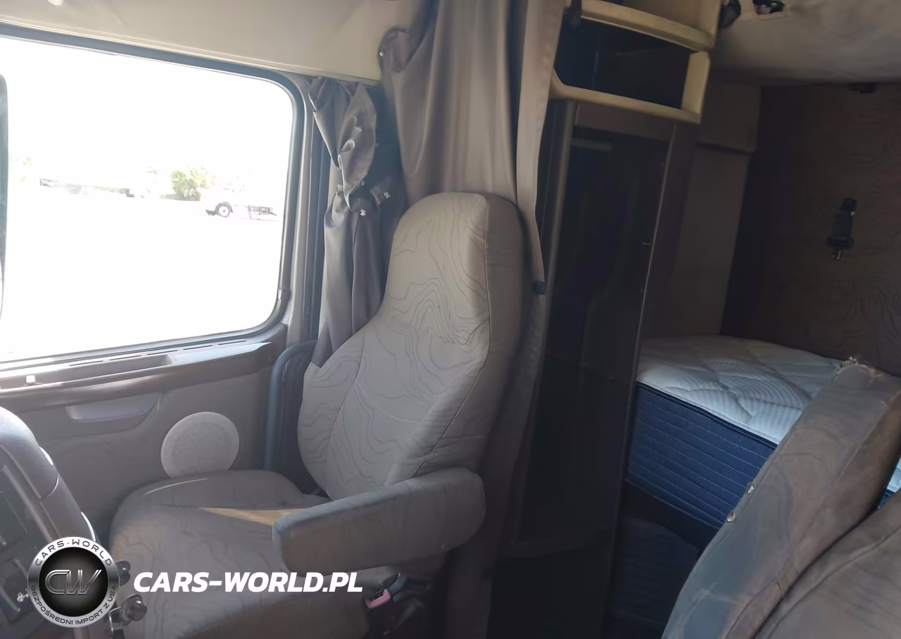 2015 Volvo Vn Vnl VIN:4V4NC9TH7FN911106 - 7