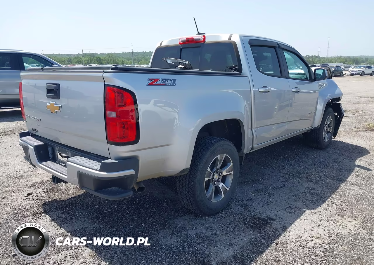 2018 Chevrolet Colorado Z71 VIN:1GCGTDEN2J1260588 - 4
