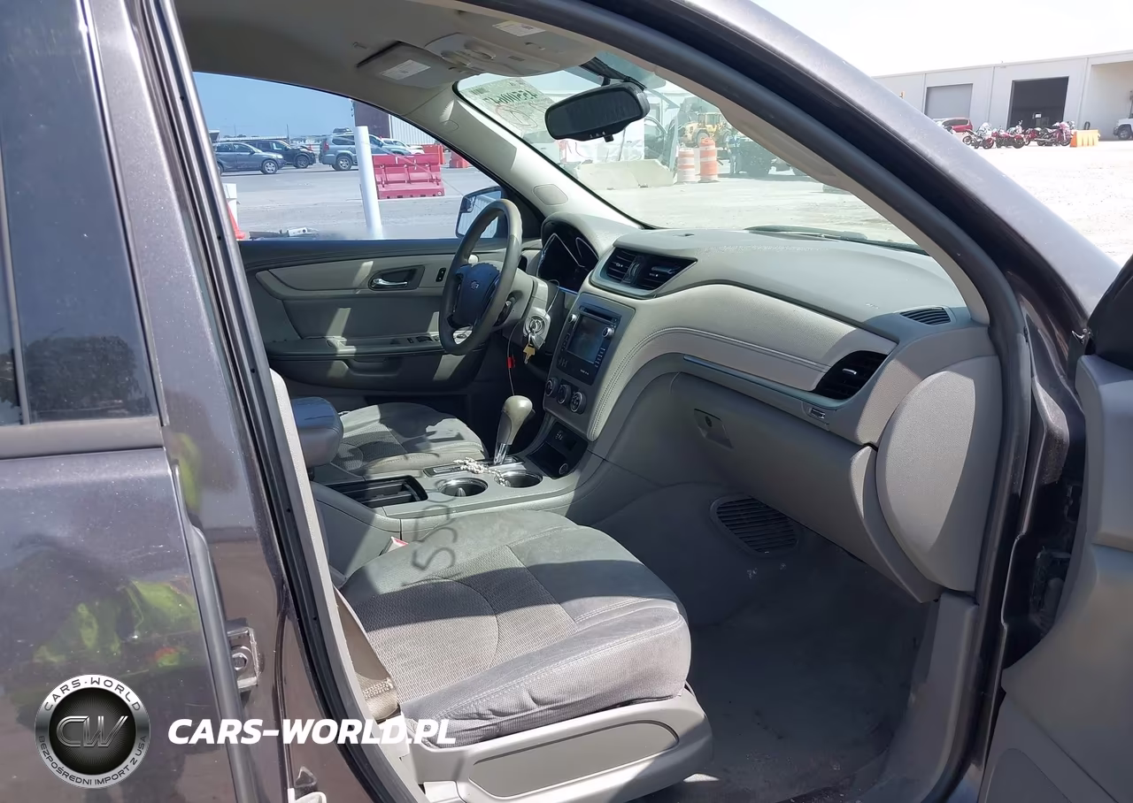 2013 Chevrolet Traverse Ls VIN:1GNKRFEDXDJ204535 - 5