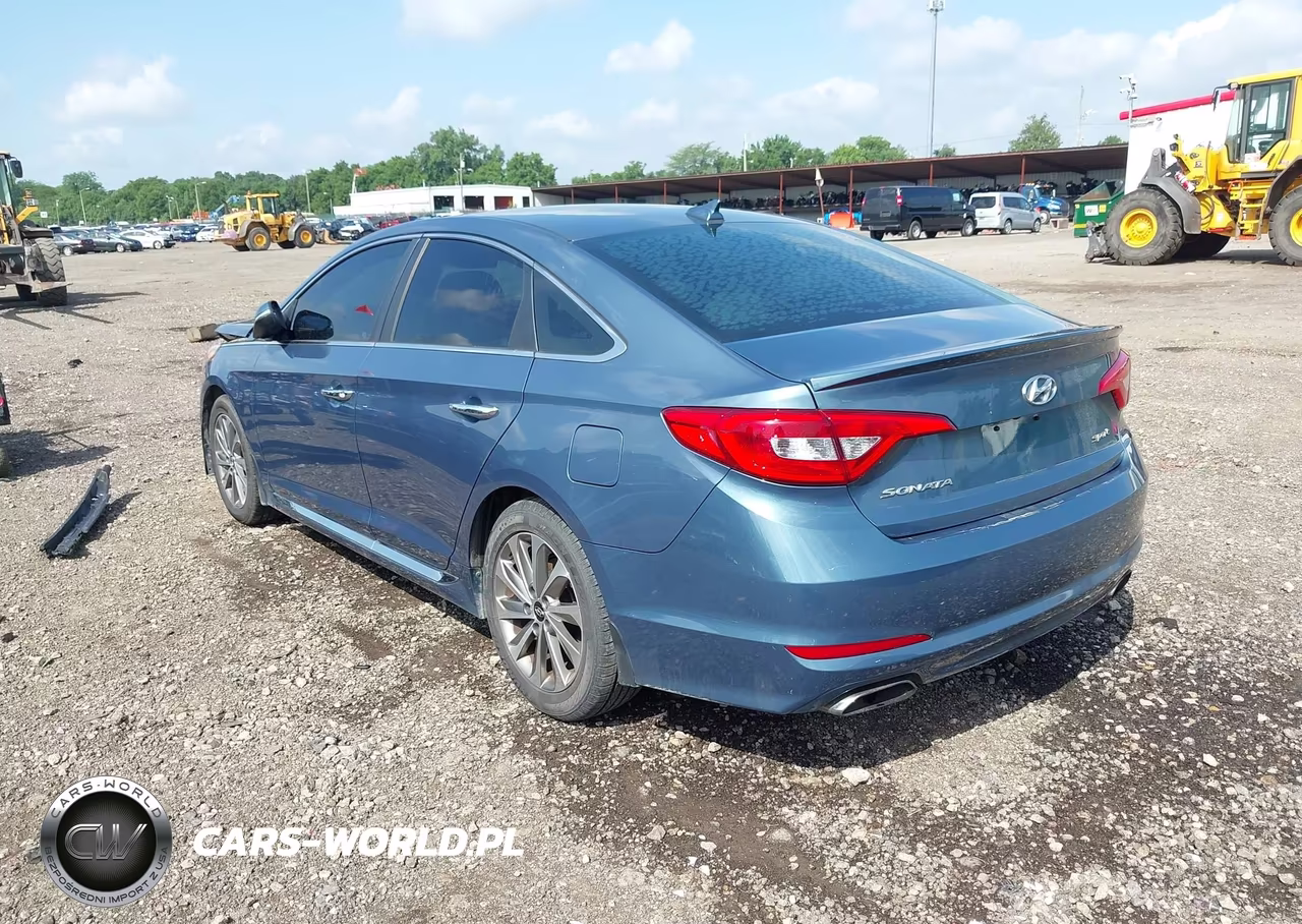 2015 Hyundai Sonata Sport VIN:5NPE34AF9FH134783 - 3