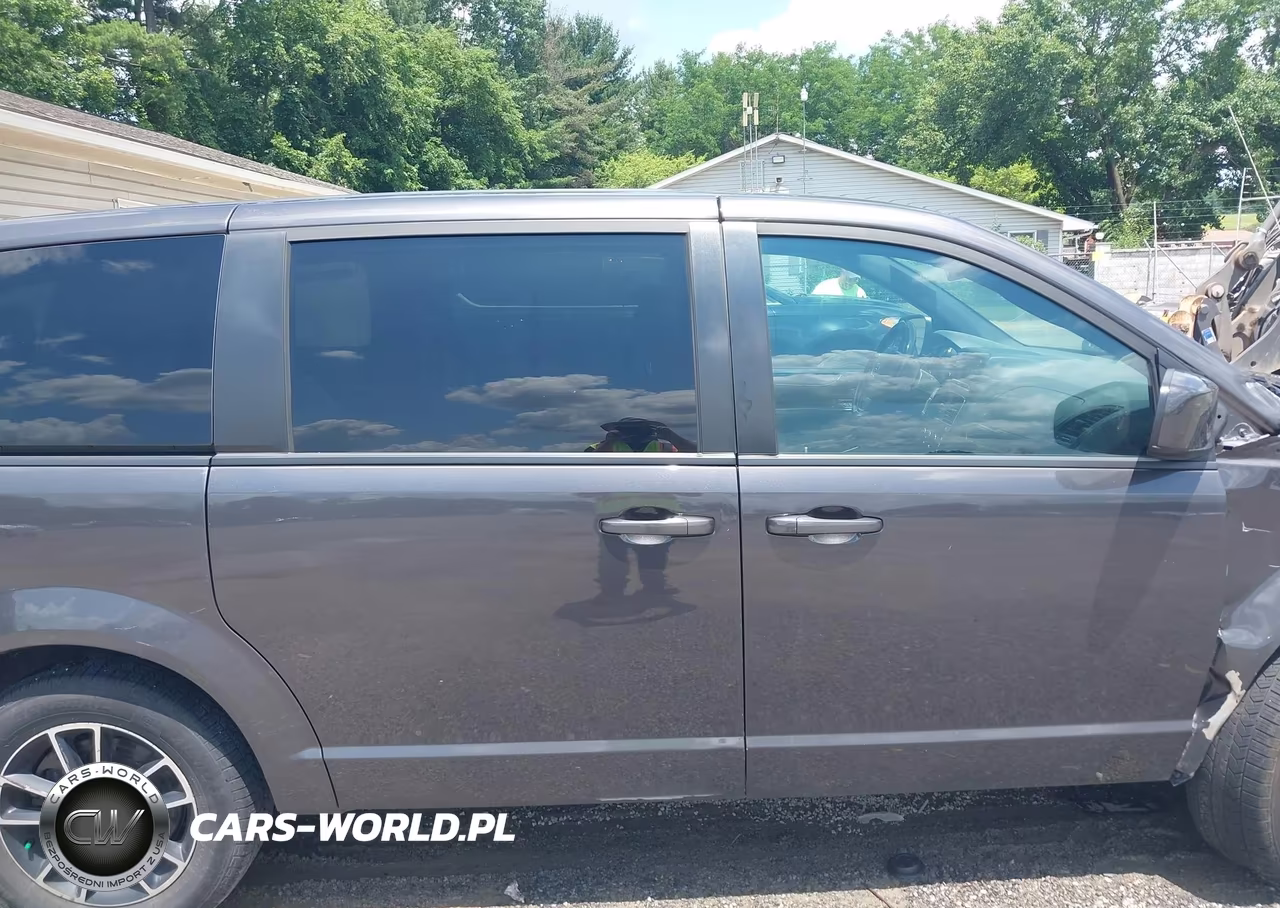 2018 Dodge Grand Caravan Se Plus VIN:2C4RDGBG0JR160160 - 14