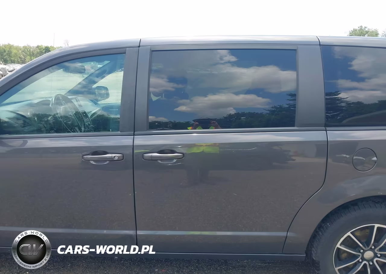 2018 Dodge Grand Caravan Se Plus VIN:2C4RDGBG0JR160160 - 15