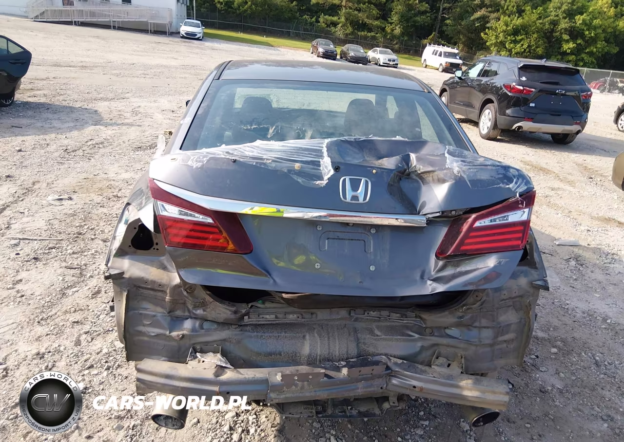 2017 Honda Accord Sport VIN:1HGCR2F54HA011057 - 17