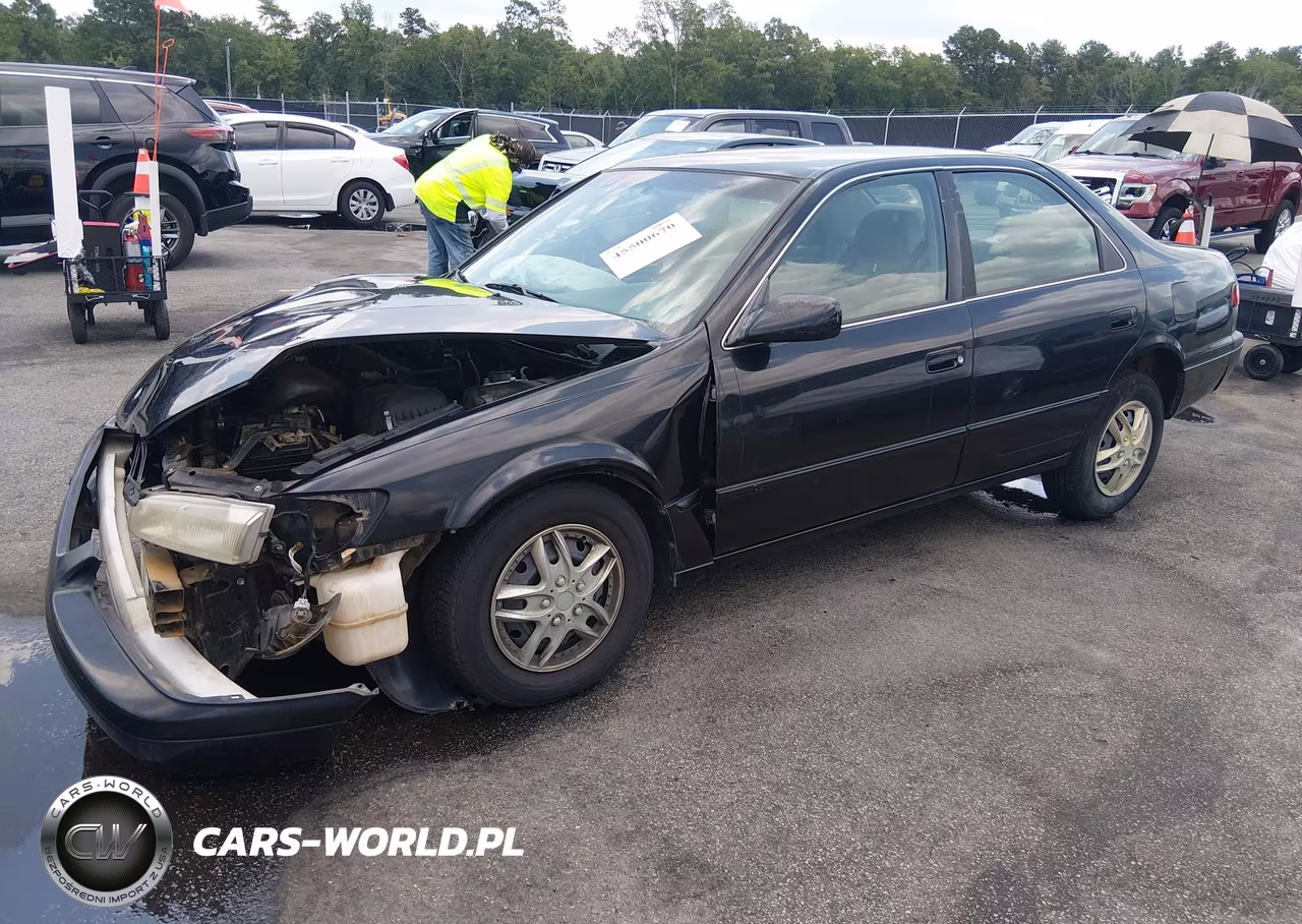 1999 Toyota Camry Ce VIN:4T1BG22K8XU531718 - 2