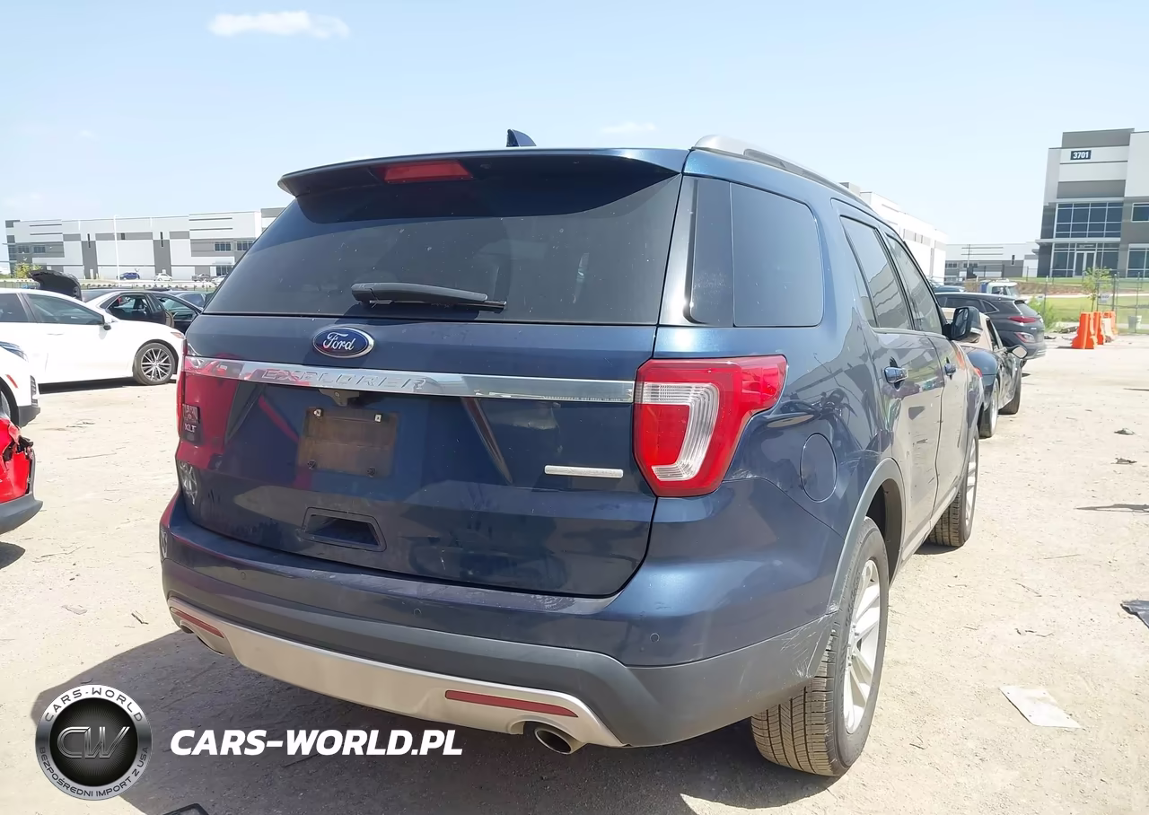 2016 Ford Explorer Xlt VIN:1FM5K7D88GGB41517 - 4