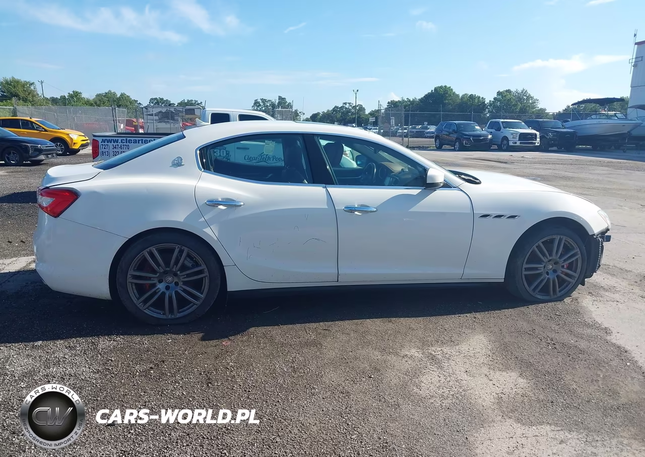 2018 Maserati Ghibli S VIN:ZAM57YSA2J1296524 - 13