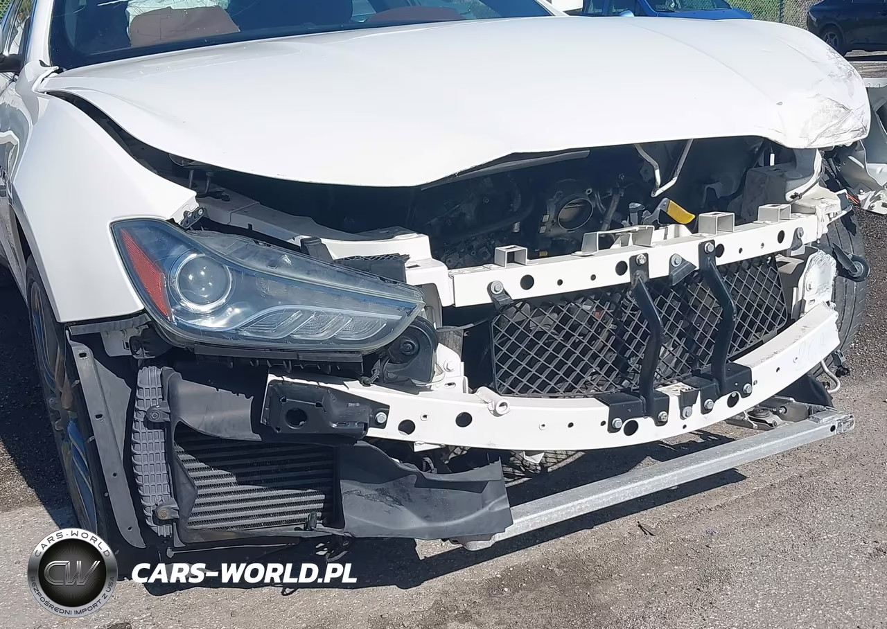 2018 Maserati Ghibli S VIN:ZAM57YSA2J1296524 - 19