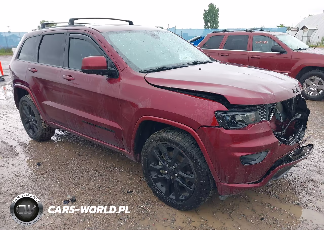 2018 Jeep Grand Cherokee Altitude 4X4 VIN:1C4RJFAGXJC501741 - 1