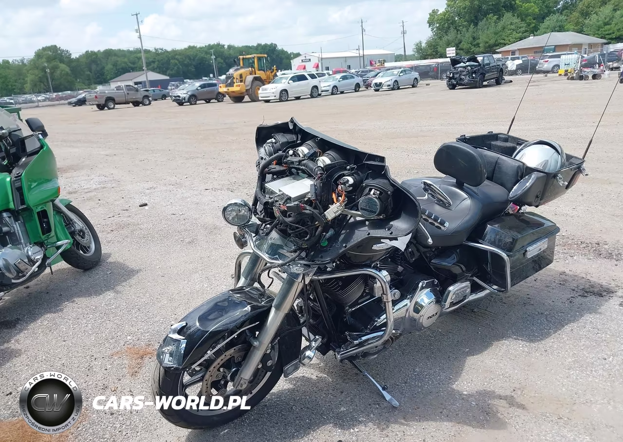 2011 Harley-Davidson Flhtk VIN:1HD1KEM11BB630551 - 2
