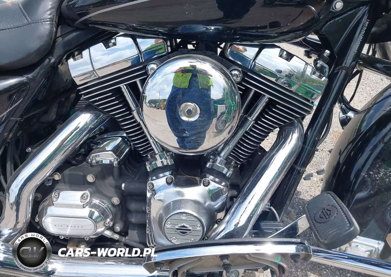 2011 Harley-Davidson Flhtk VIN:1HD1KEM11BB630551 - 8