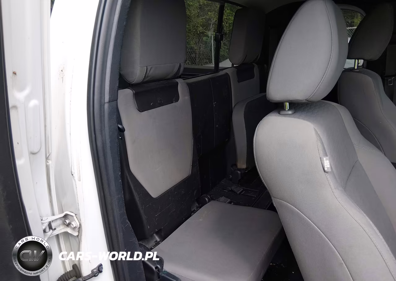 2018 Toyota Tacoma Sr5 VIN:5TFSX5EN7JX058220 - 8