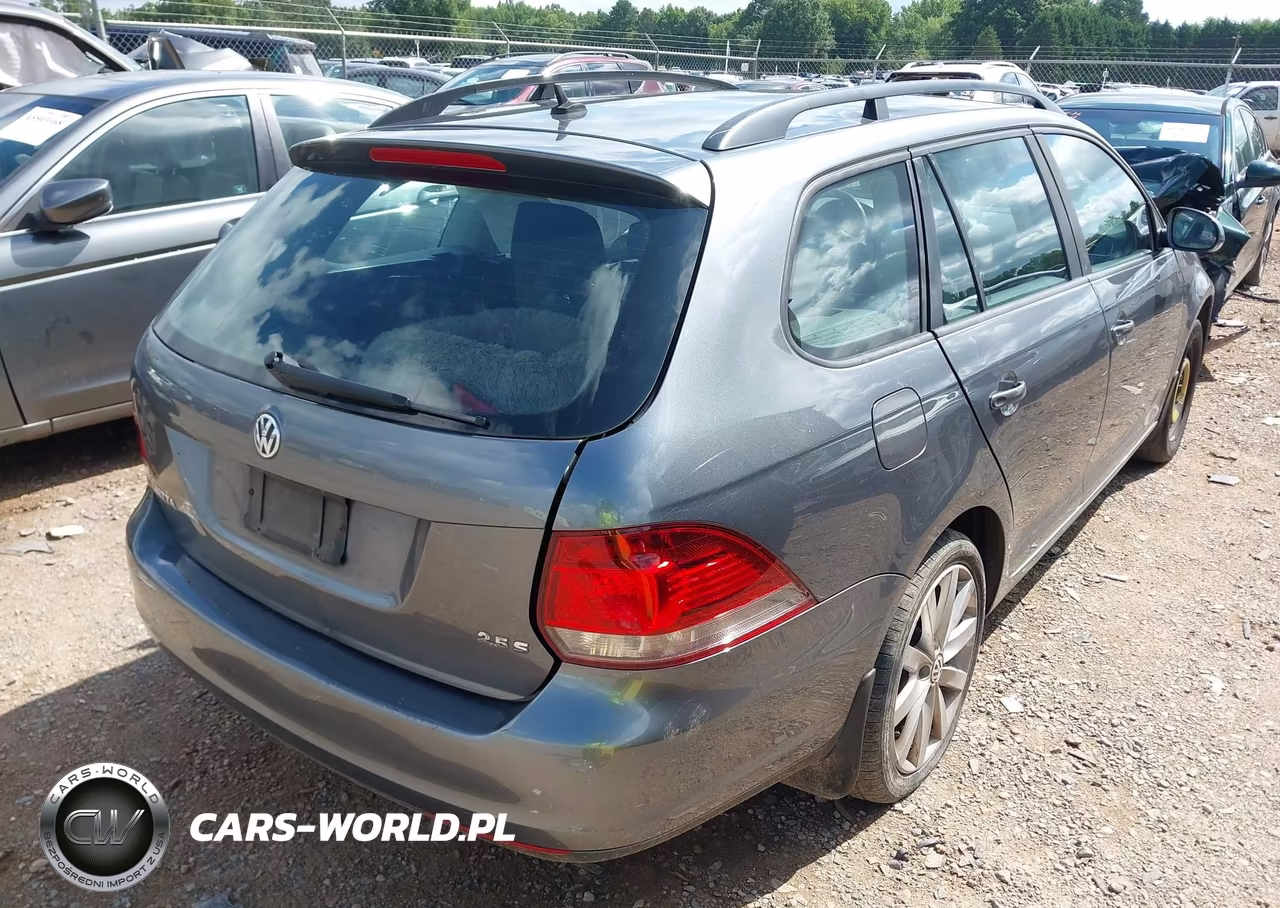 2013 Volkswagen Jetta Sportwagen 2.5L S VIN:3VWPP7AJXDM610434 - 4