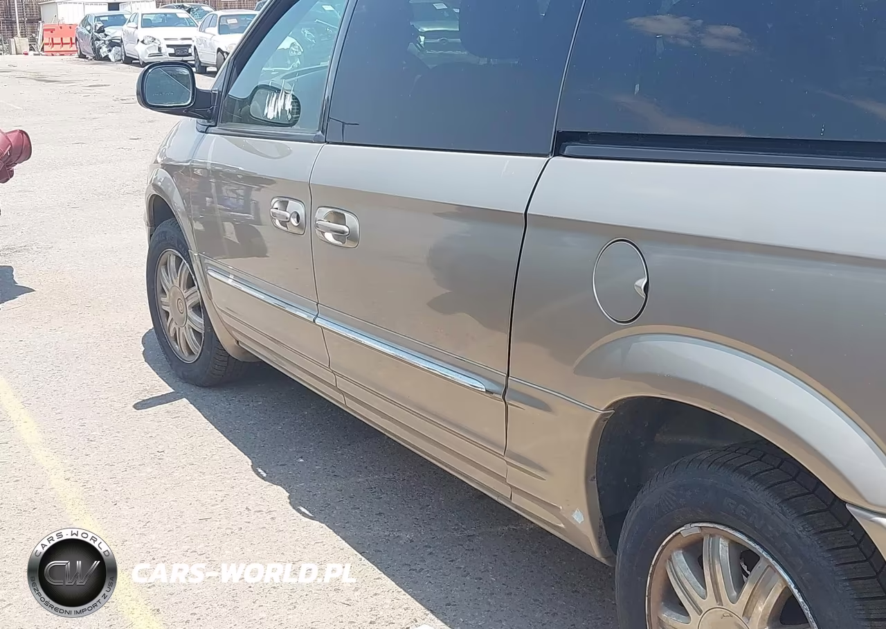 2003 Chrysler Town & Country Limited VIN:2C8GT64LX3R312347 - 6