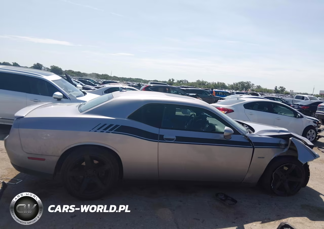 2016 Dodge Challenger R-T VIN:2C3CDZBT4GH331901 - 13