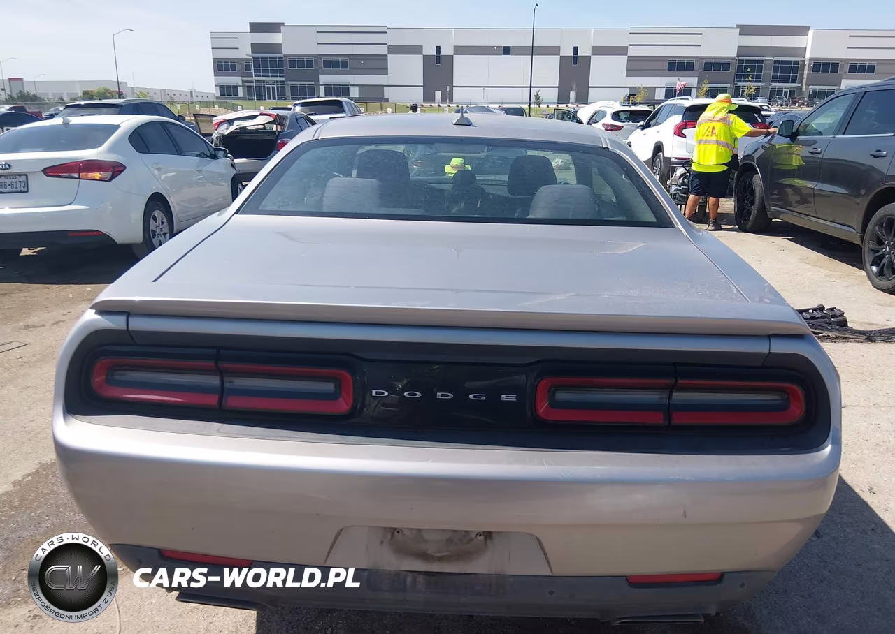 2016 Dodge Challenger R-T VIN:2C3CDZBT4GH331901 - 16
