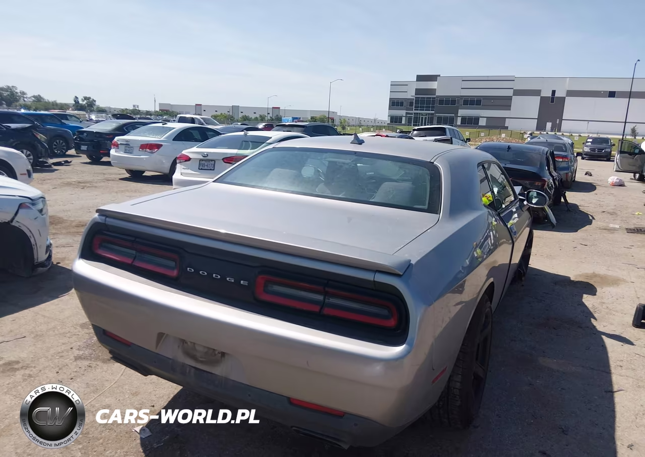 2016 Dodge Challenger R-T VIN:2C3CDZBT4GH331901 - 4