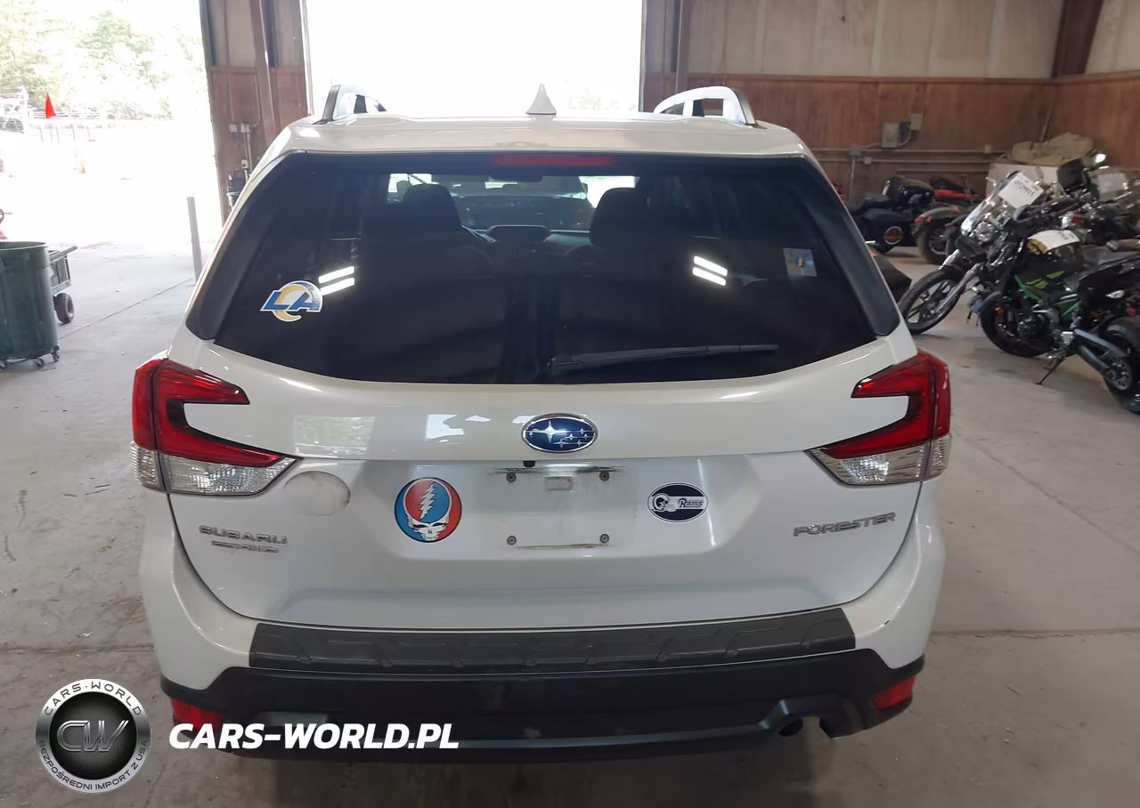 2020 Subaru Forester Premium VIN:JF2SKAGC4LH591482 - 16