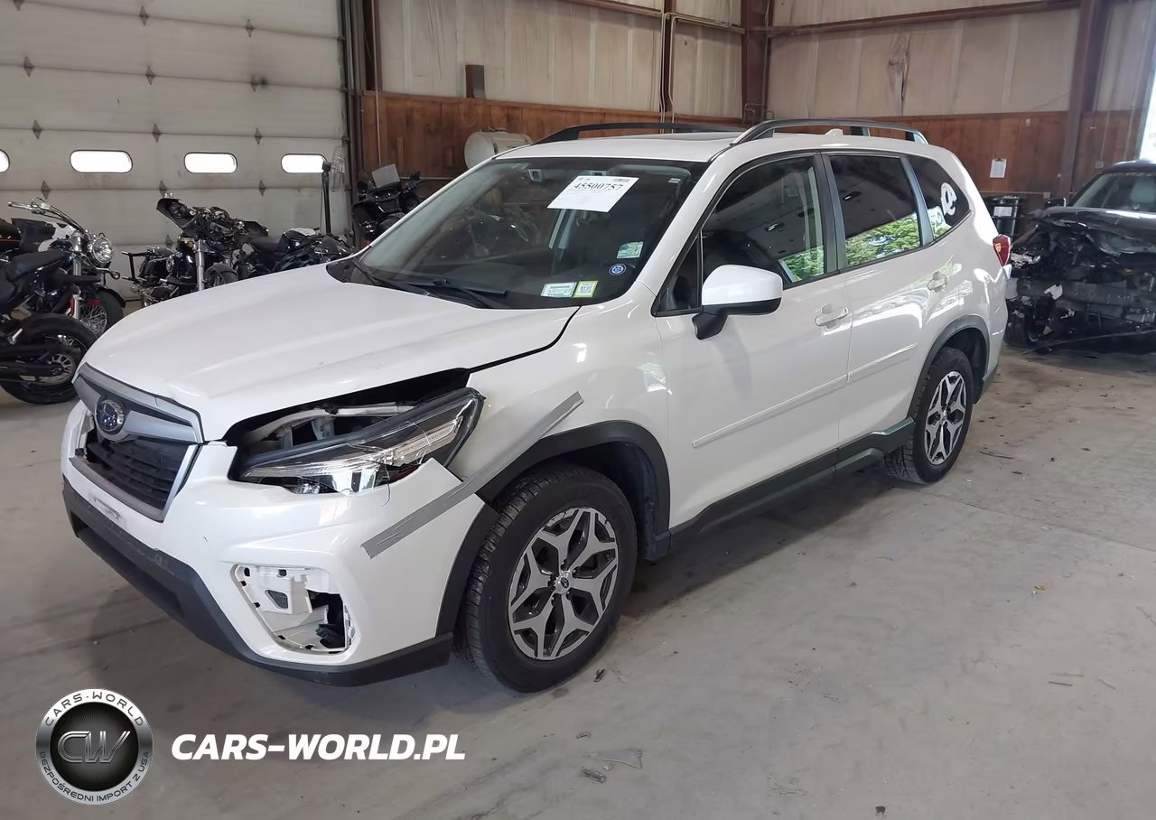 2020 Subaru Forester Premium VIN:JF2SKAGC4LH591482 - 2