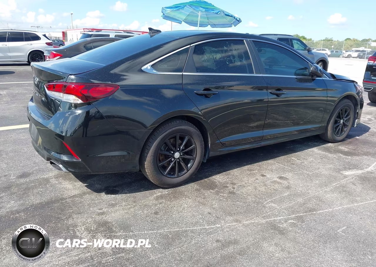 2019 Hyundai Sonata Se VIN:5NPE24AF9KH819413 - 4