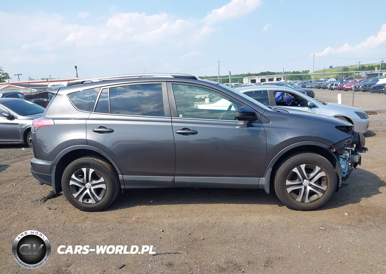 2017 Toyota Rav4 Le VIN:JTMBFREV2HJ114815 - 13