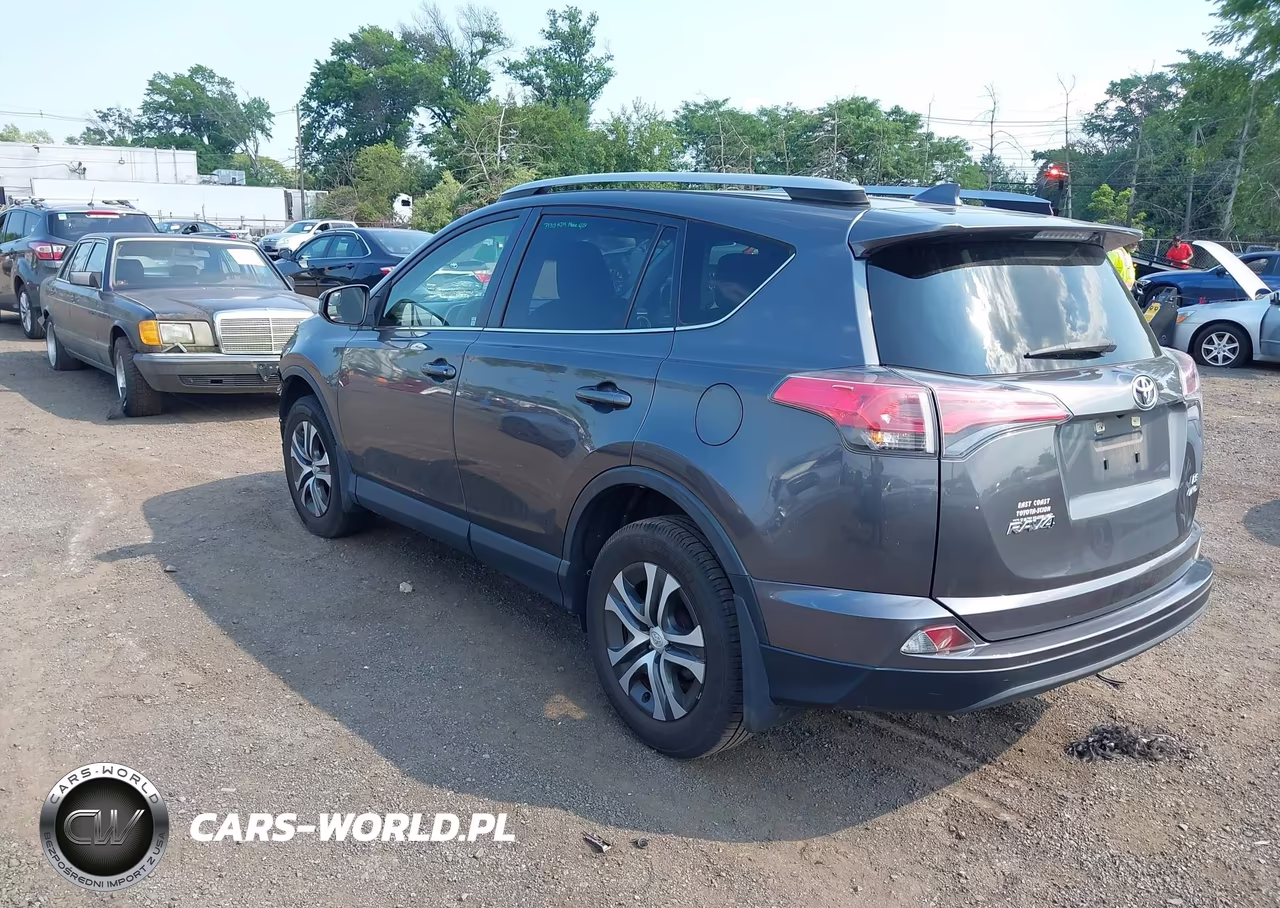 2017 Toyota Rav4 Le VIN:JTMBFREV2HJ114815 - 3