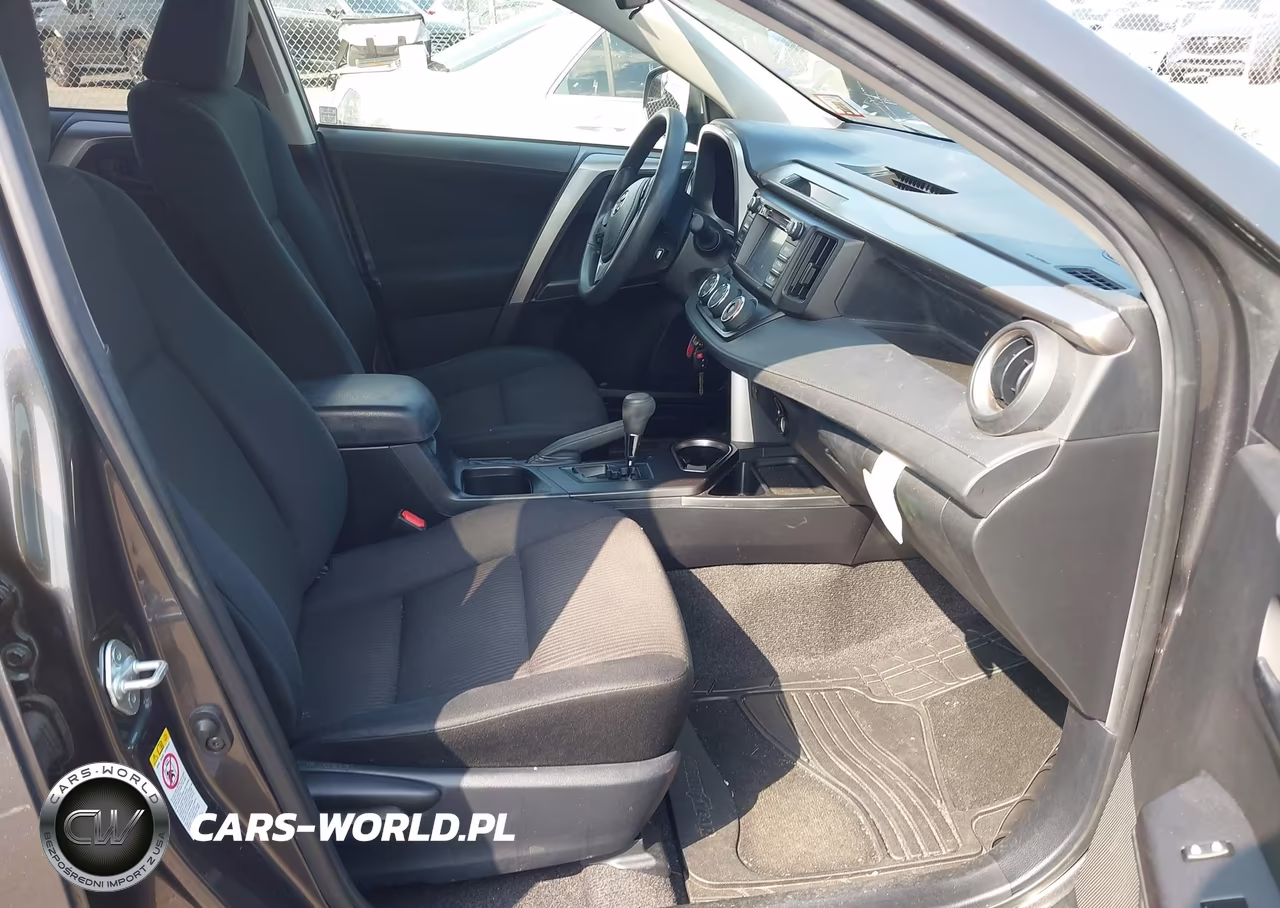 2017 Toyota Rav4 Le VIN:JTMBFREV2HJ114815 - 5