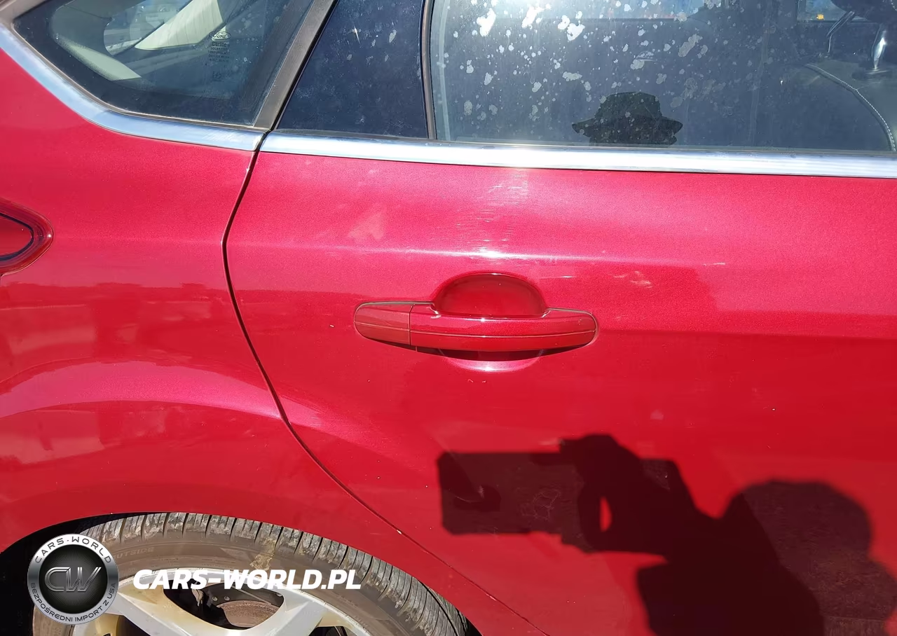 2012 Ford Focus Titanium VIN:1FAHP3N23CL309240 - 6
