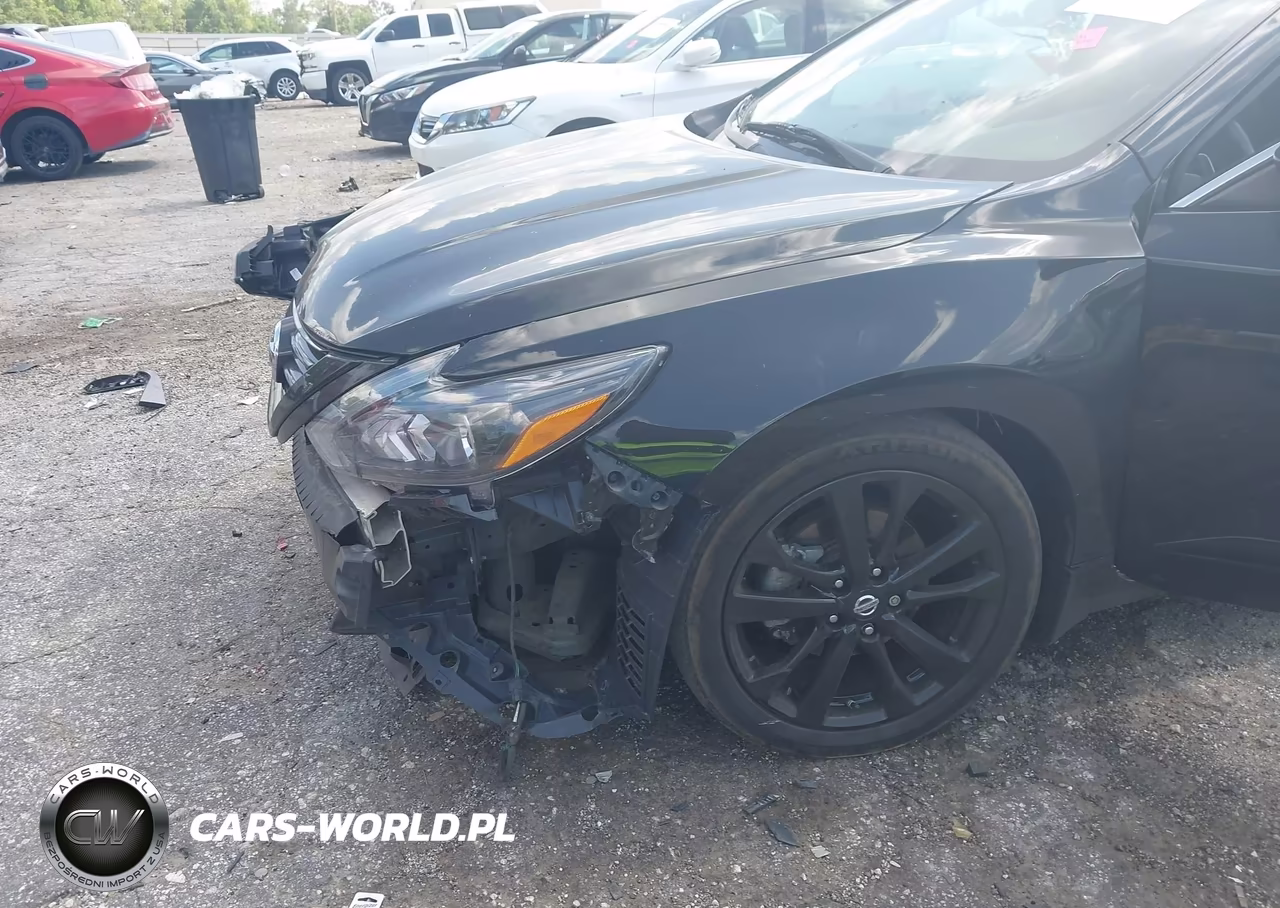 2018 Nissan Altima 2.5 Sr VIN:1N4AL3AP4JC166729 - 19
