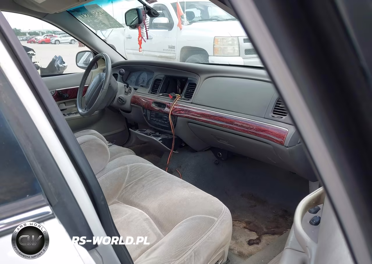 2001 Mercury Grand Marquis Ls VIN:2MEFM75W81X658610 - 5