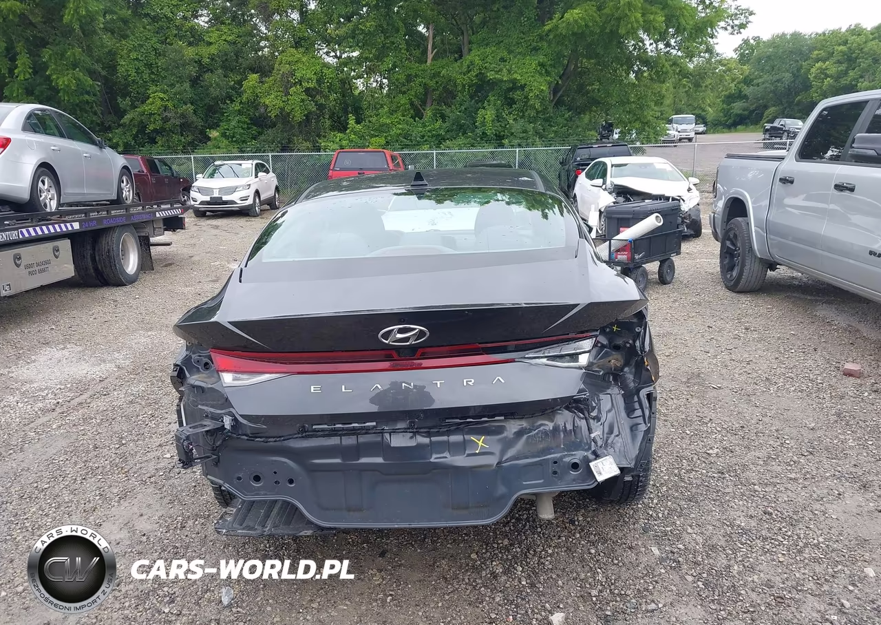 2022 Hyundai Elantra Sel VIN:5NPLS4AG8NH078627 - 17