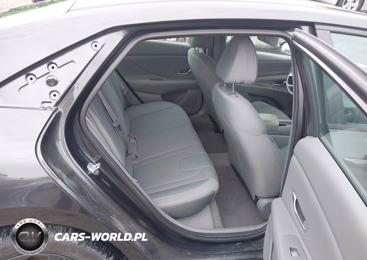 2022 Hyundai Elantra Sel VIN:5NPLS4AG8NH078627 - 8