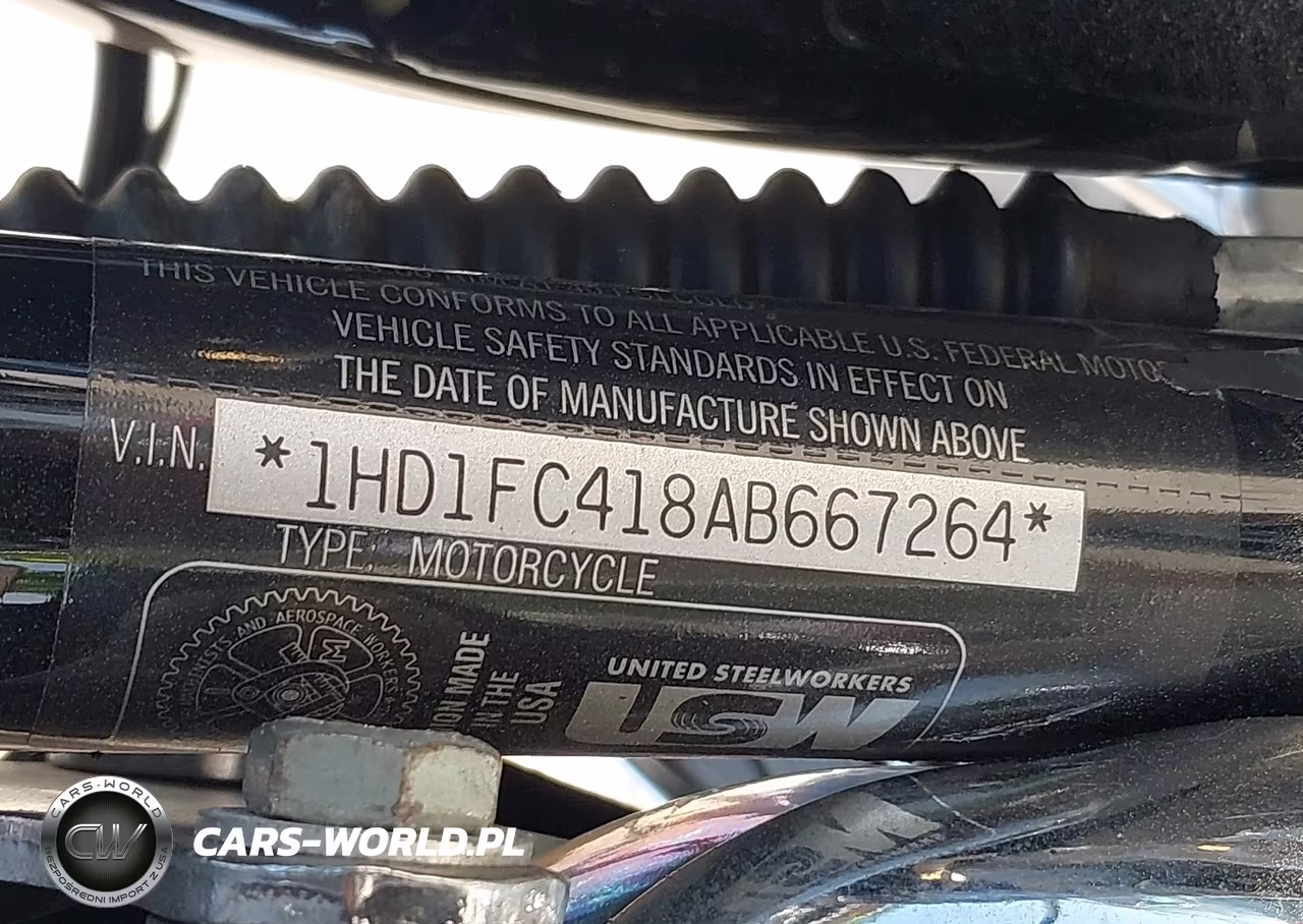 2010 Harley-Davidson Flhtcu VIN:1HD1FC418AB667264 - 10