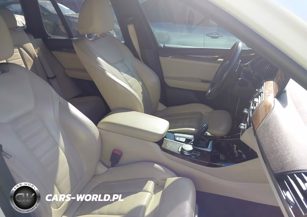 2019 BMW X3 xDrive30I VIN:5UXTR9C50KLE14705 - 5