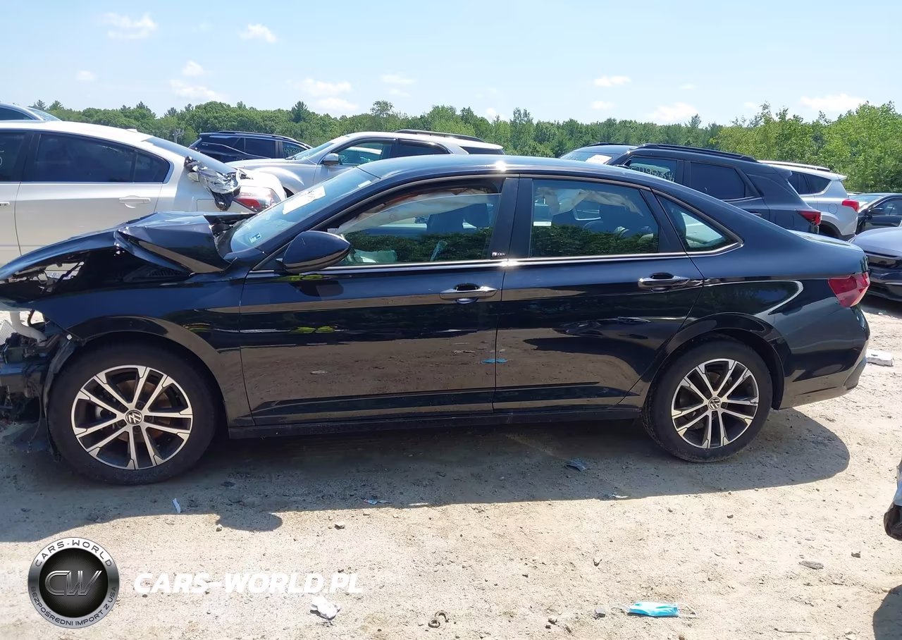 2024 Volkswagen Jetta 1.5T Sport VIN:3VWBM7BU9RM032457 - 15