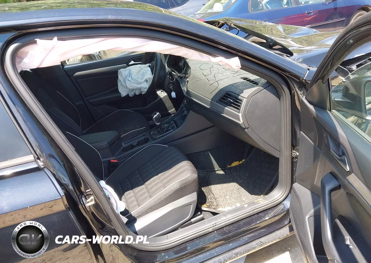 2024 Volkswagen Jetta 1.5T Sport VIN:3VWBM7BU9RM032457 - 5