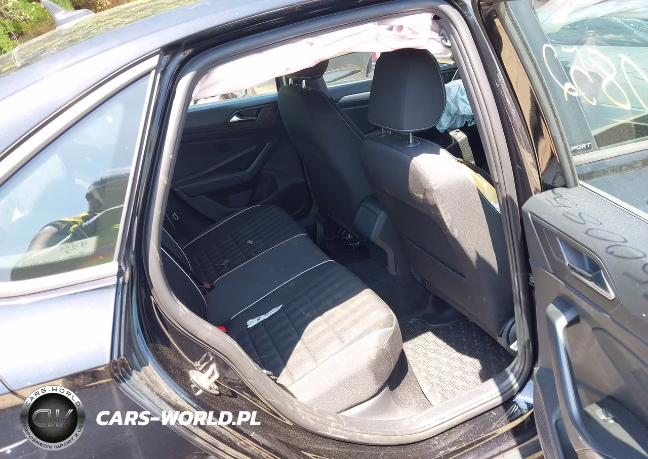 2024 Volkswagen Jetta 1.5T Sport VIN:3VWBM7BU9RM032457 - 8