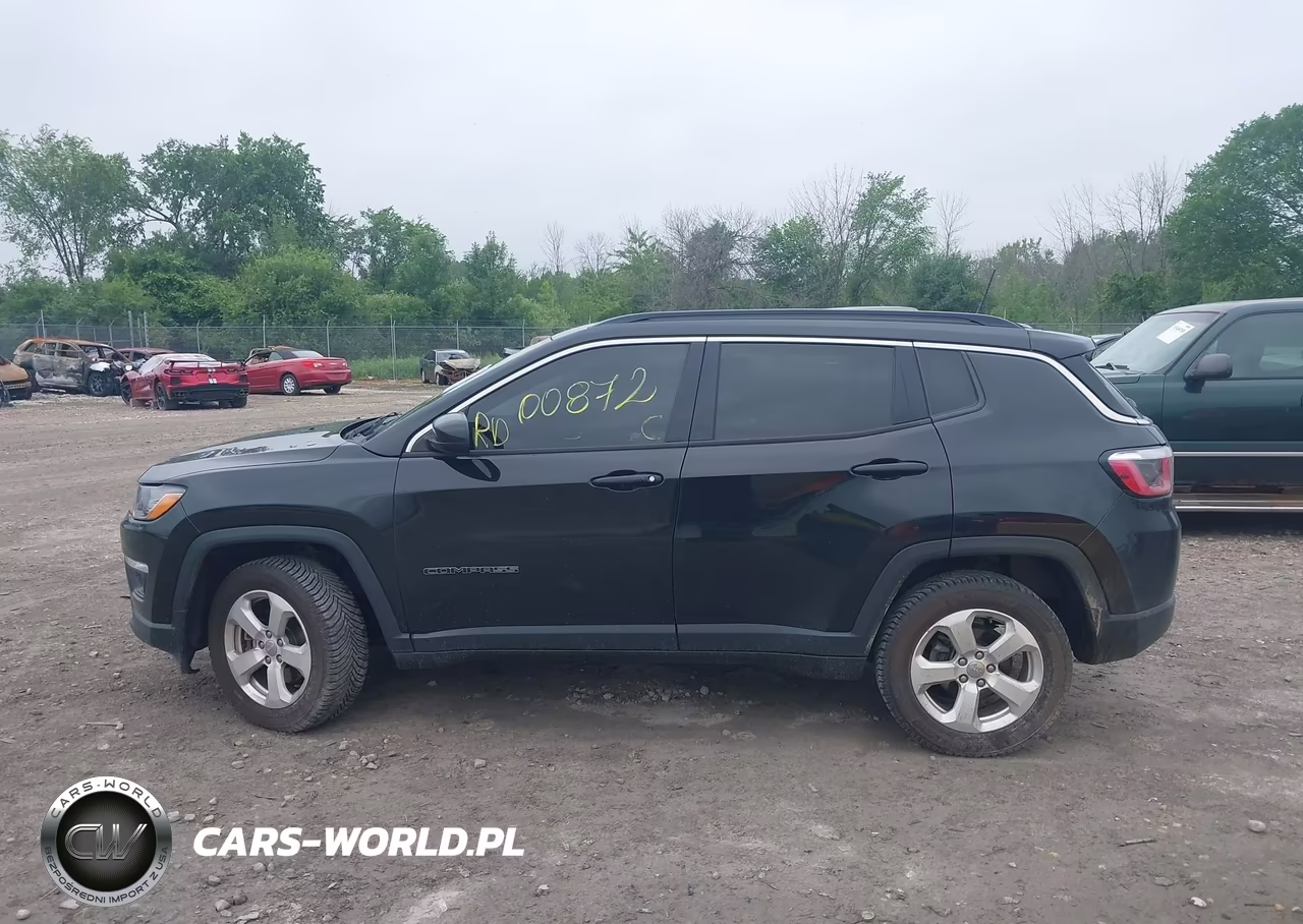 2018 Jeep Compass Latitude 4X4 VIN:3C4NJDBB4JT362409 - 14