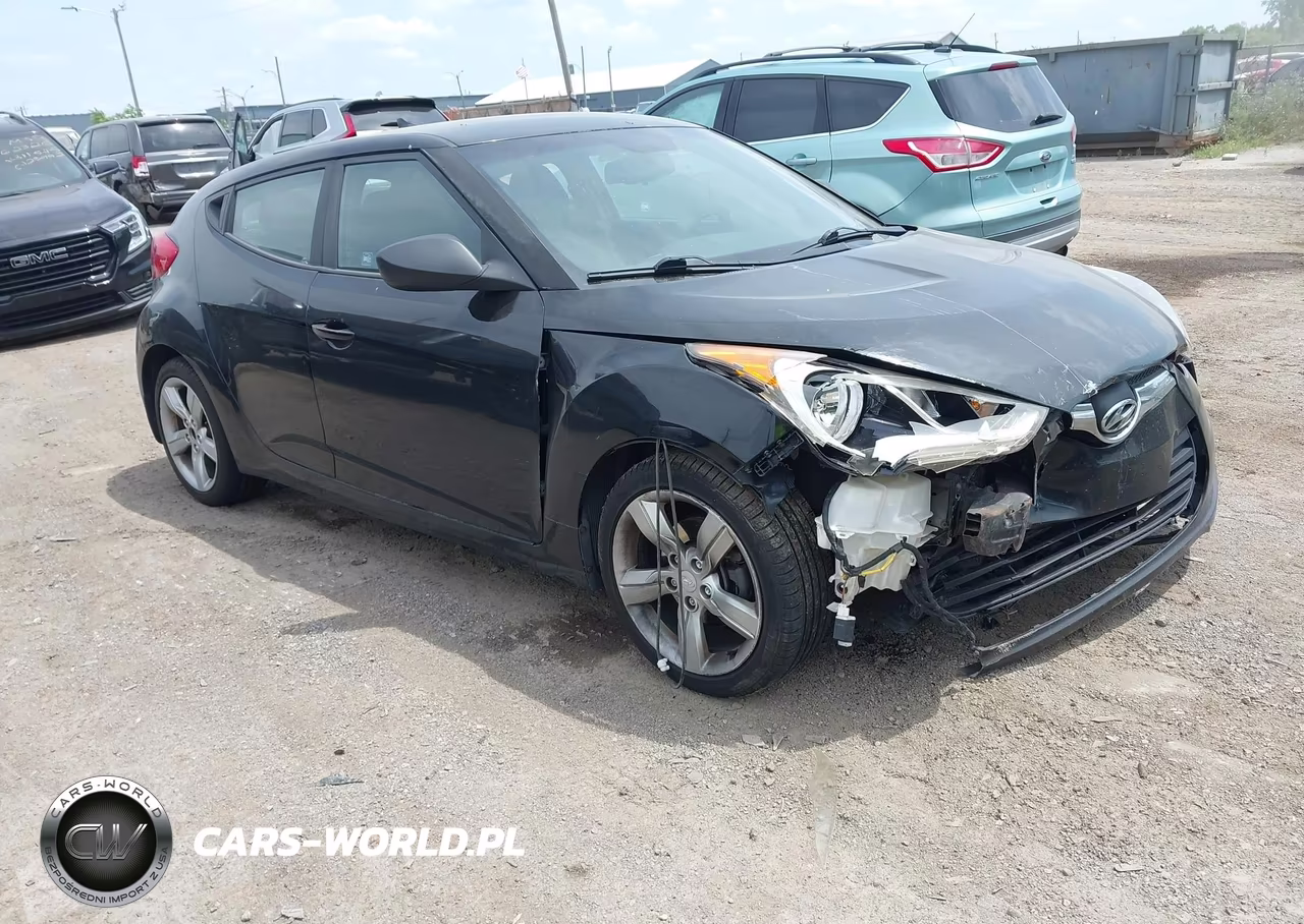 2013 Hyundai Veloster Base W-Black