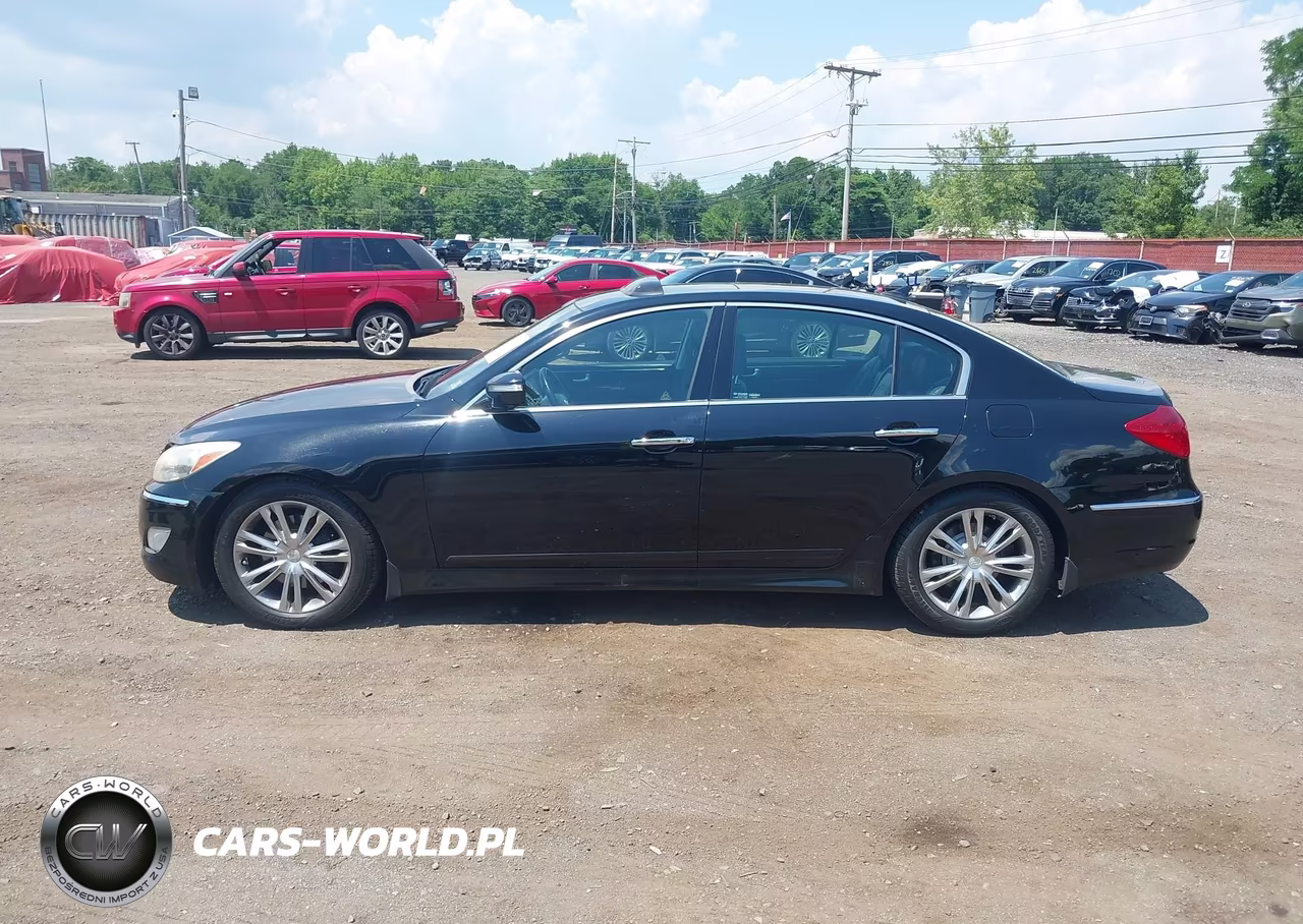 2013 Hyundai Genesis 3.8 VIN:KMHGC4DD3DU249333 - 14