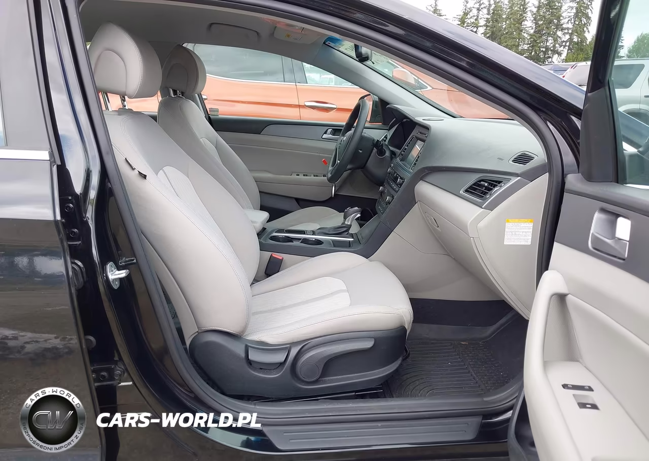 2017 Hyundai Sonata Hybrid Se VIN:KMHE24L38HA063118 - 5