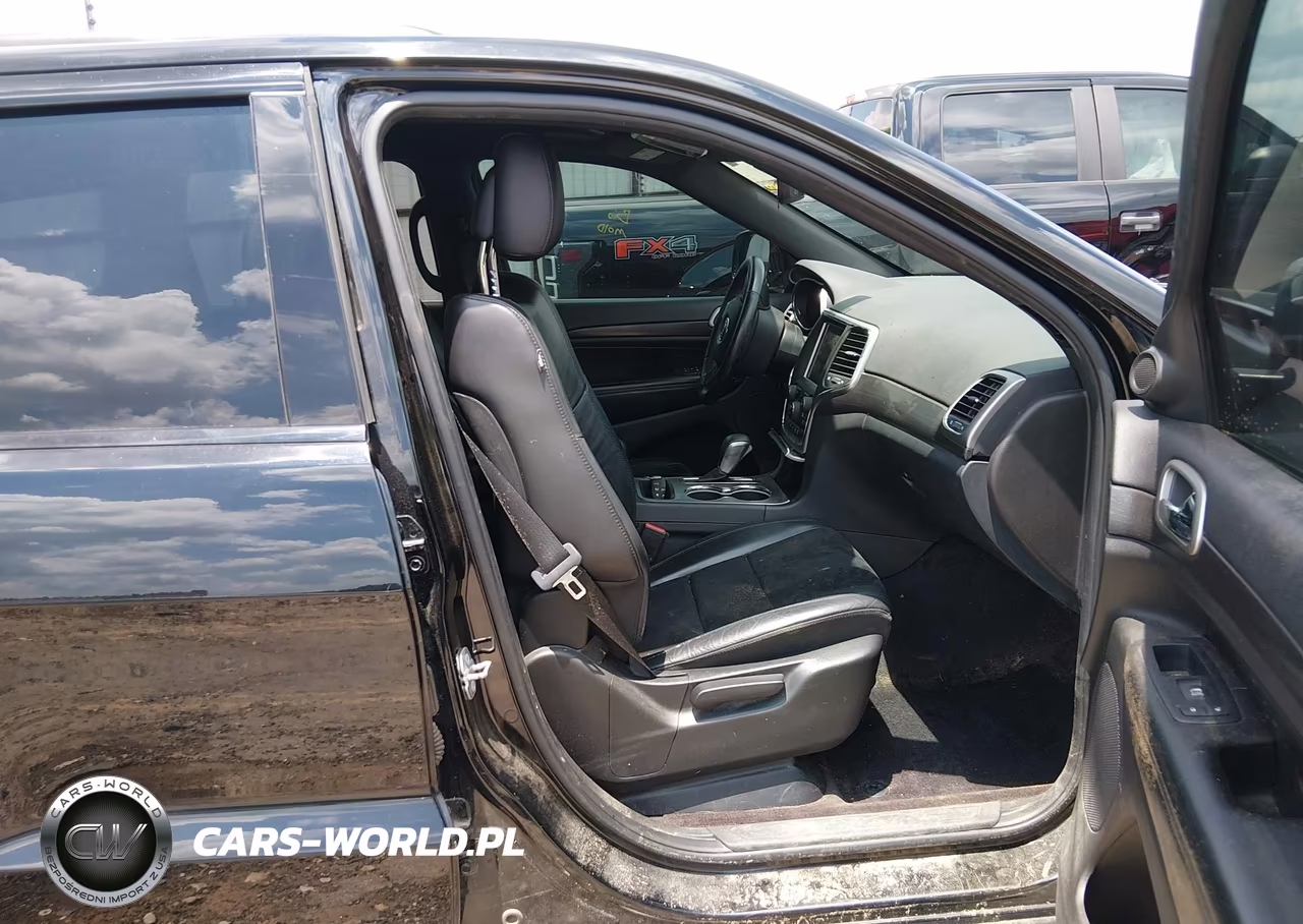 2018 Jeep Grand Cherokee Altitude 4X4 VIN:1C4RJFAG3JC360205 - 5