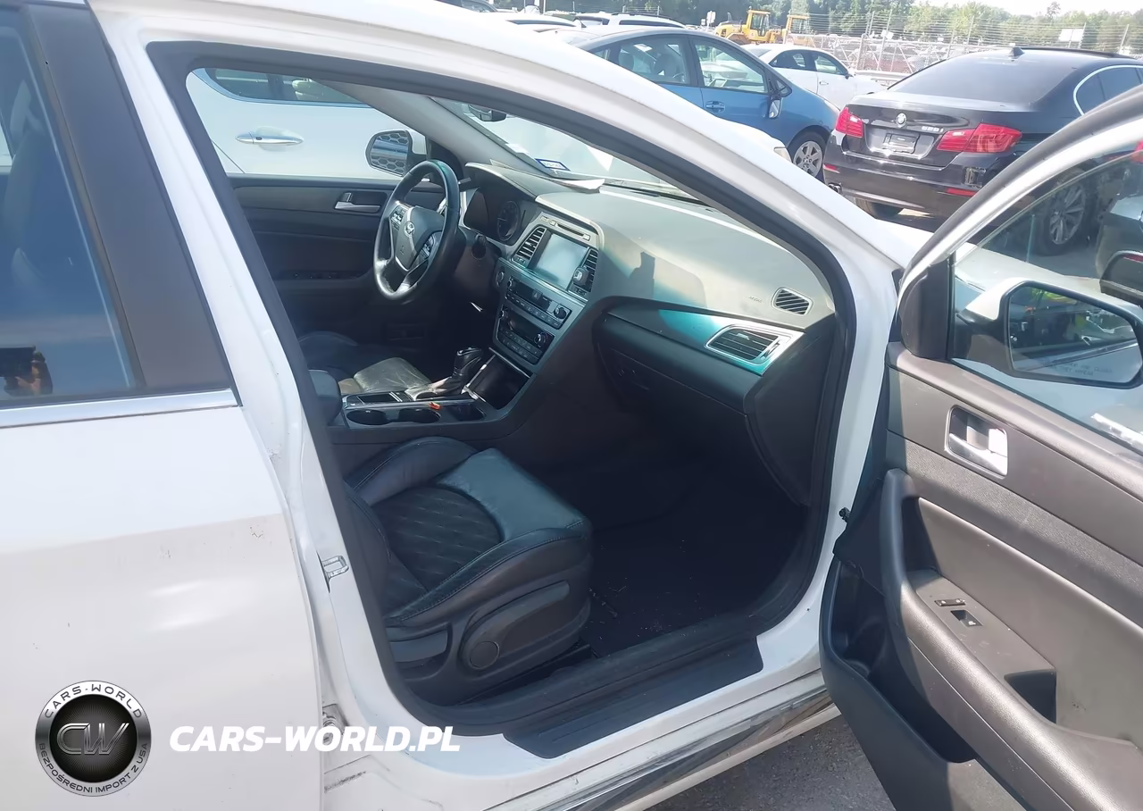 2015 Hyundai Sonata Sport VIN:5NPE34AF3FH110091 - 5