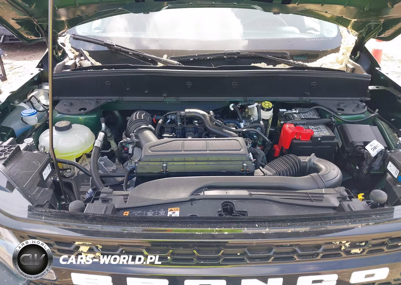 2025 Ford Bronco Sport Outer Banks VIN:3FMCR9CN6SRF53619 - 10