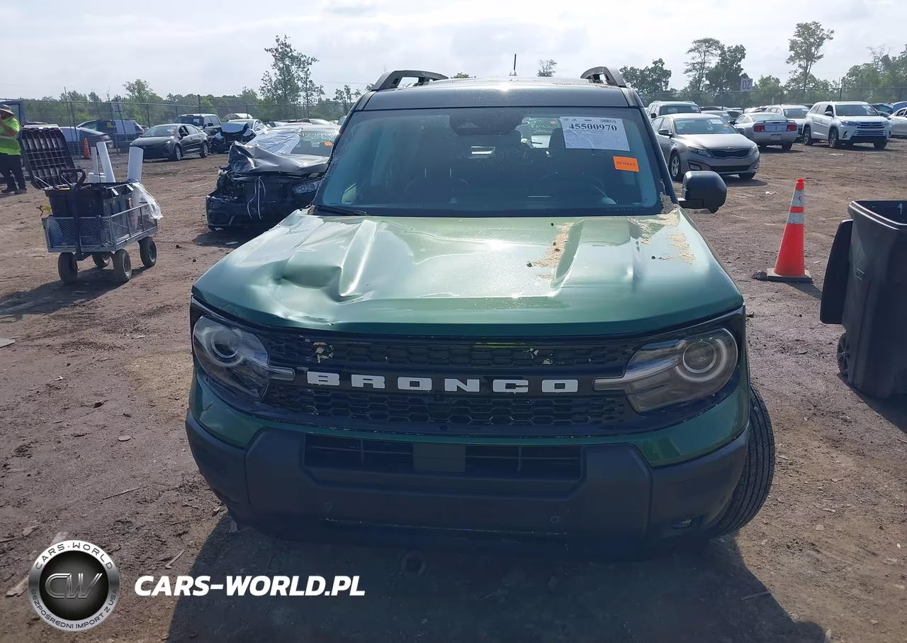2025 Ford Bronco Sport Outer Banks VIN:3FMCR9CN6SRF53619 - 13