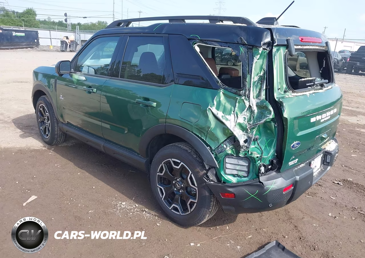 2025 Ford Bronco Sport Outer Banks VIN:3FMCR9CN6SRF53619 - 3