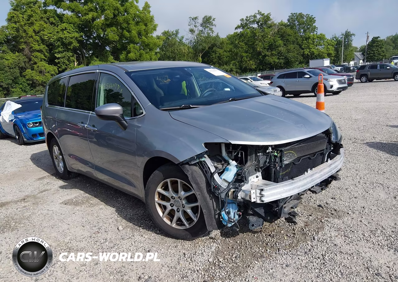 2017 Chrysler Pacifica Touring Plus – zdjęcie 1 z 18