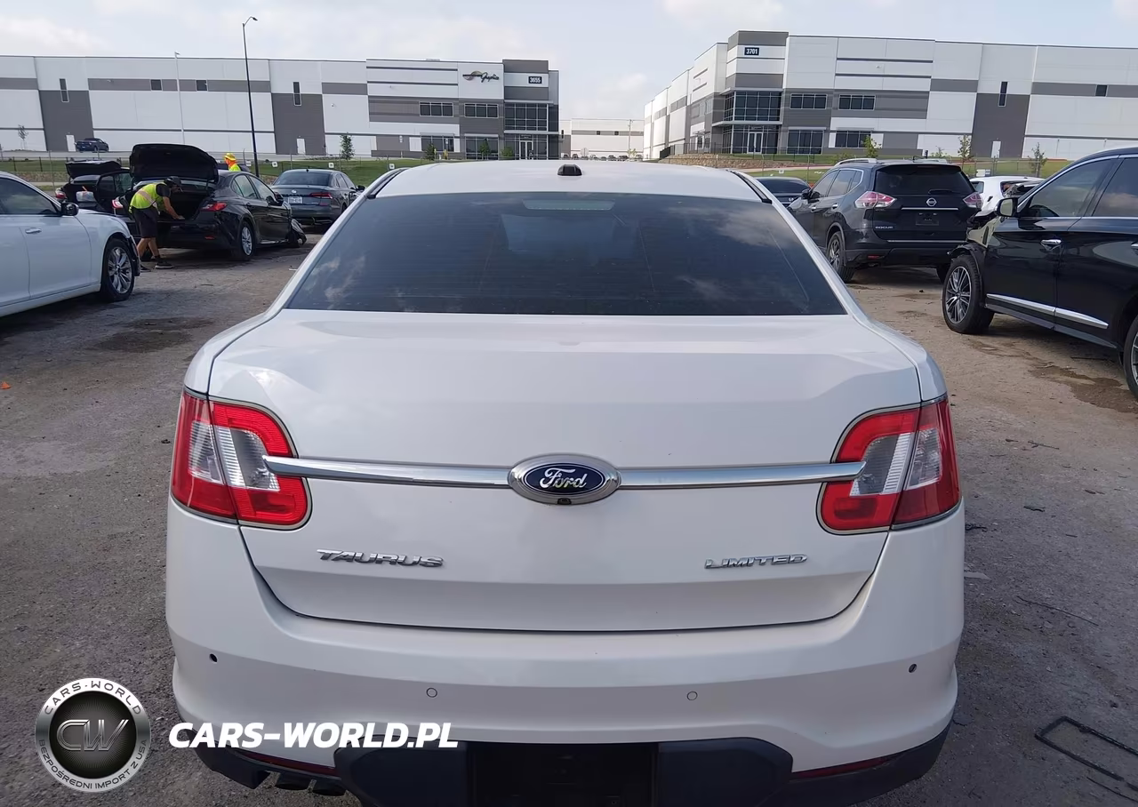 2011 Ford Taurus Limited VIN:1FAHP2FW5BG155049 - 16