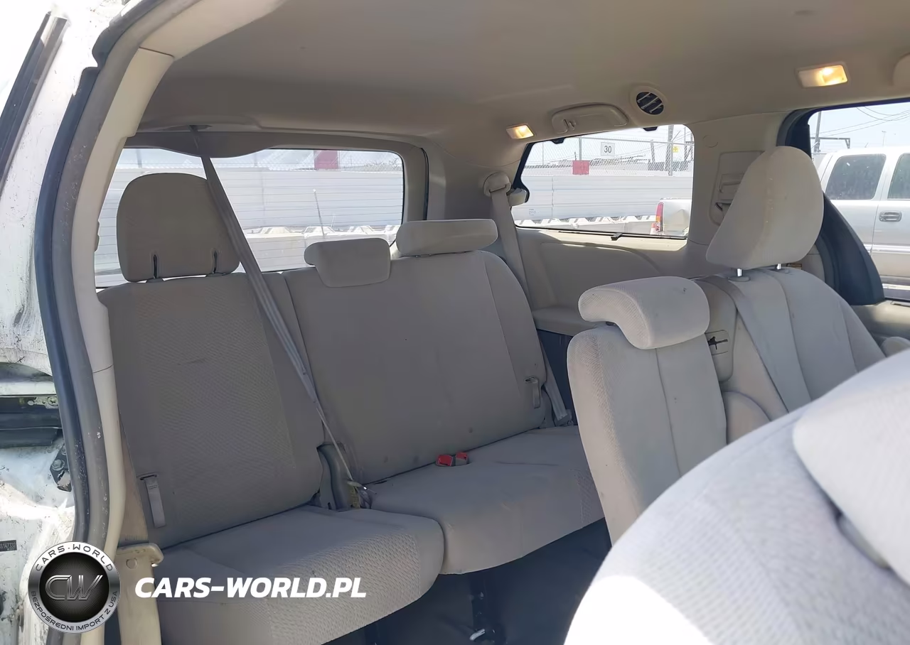 2011 Toyota Sienna Le V6 VIN:5TDKK3DC0BS147332 - 18