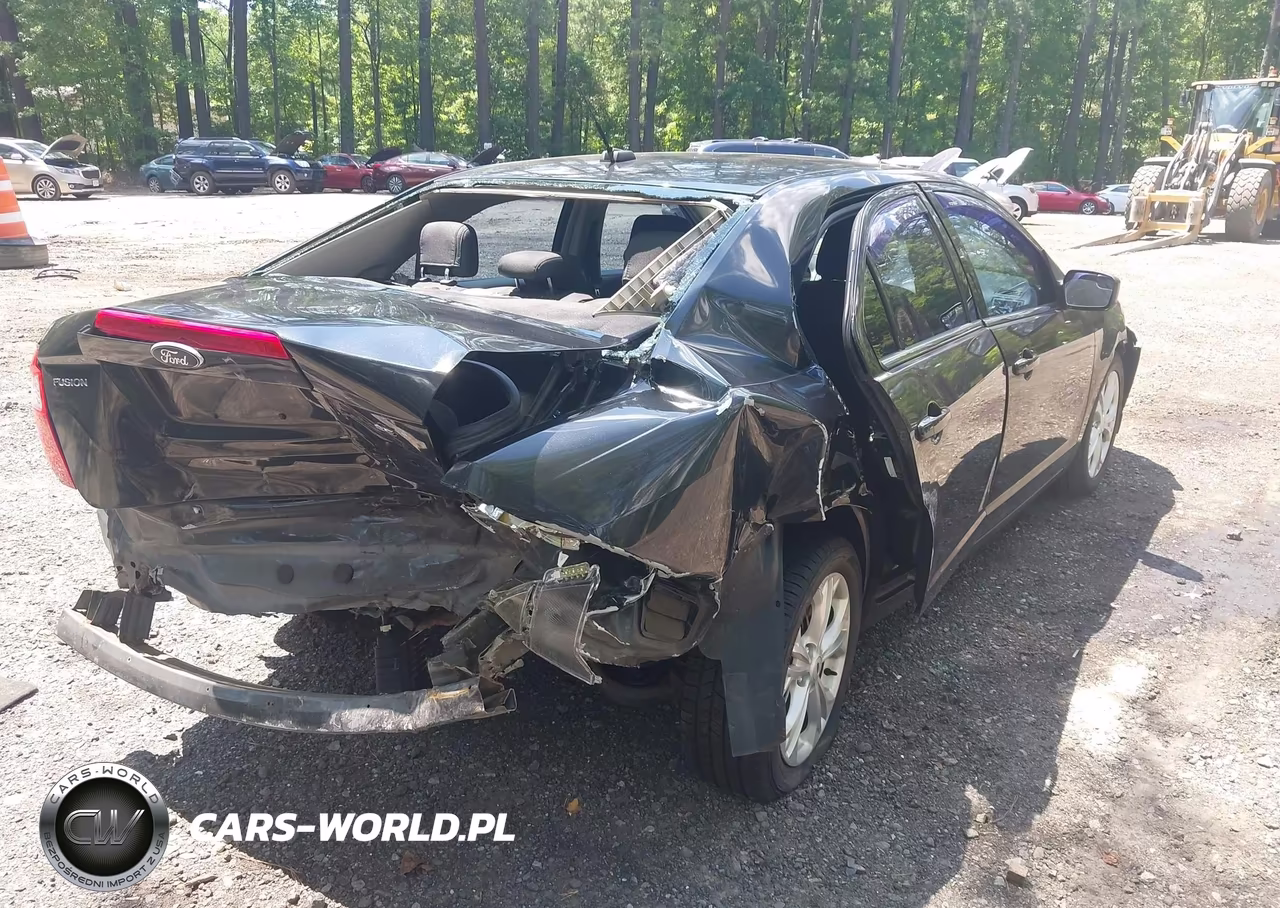 2012 Ford Fusion Se VIN:3FAHP0HA7CR373235 - 4