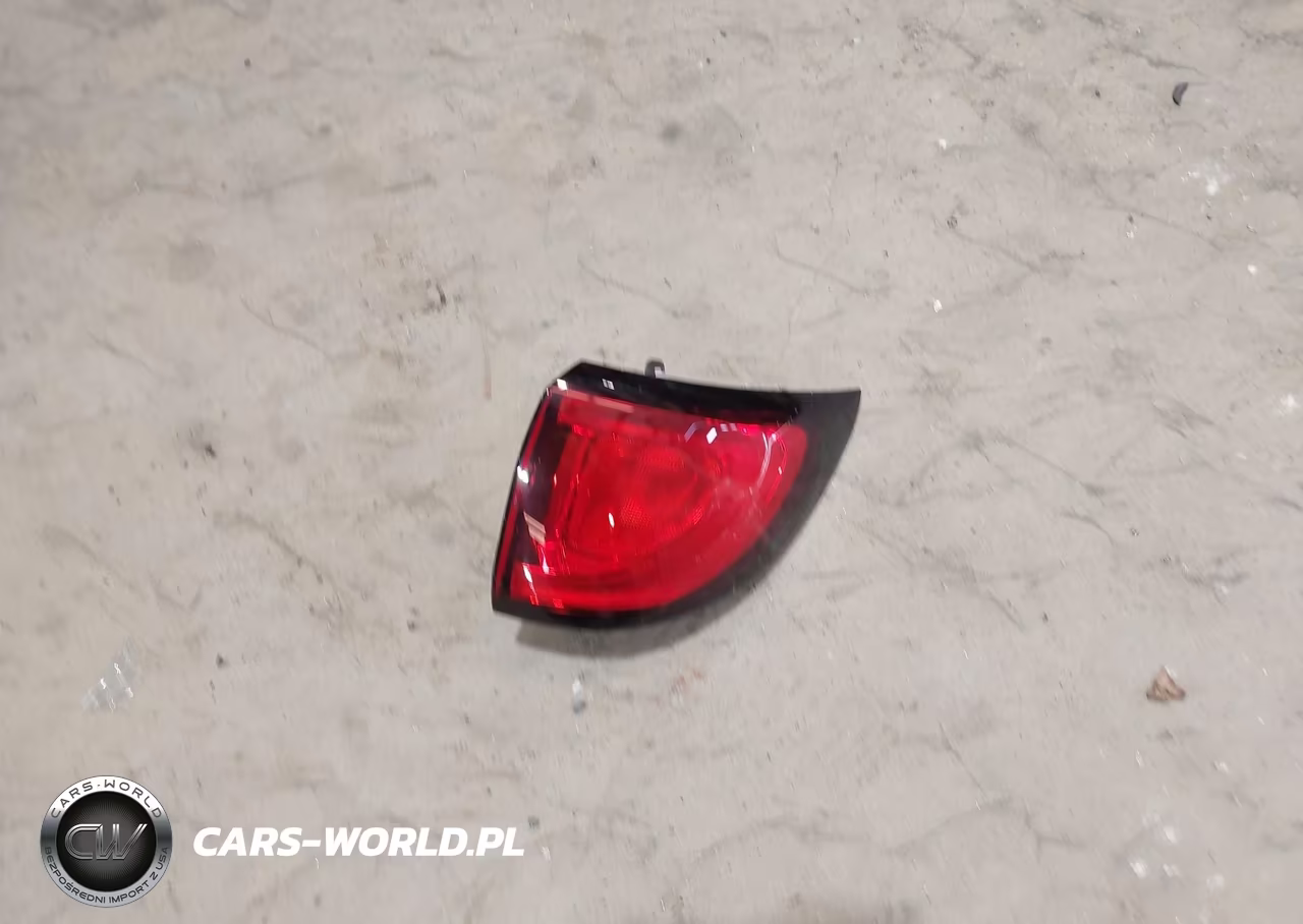 2020 Chrysler Pacifica Touring L Plus VIN:2C4RC1EG8LR166545 - 12